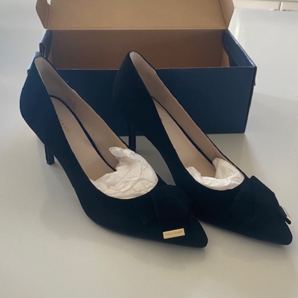 Cole Haan black suede heeled pumps - Picture 1 of 6